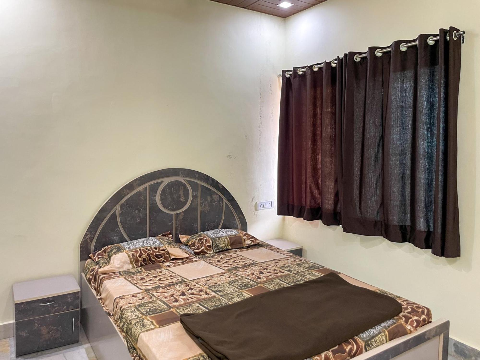 Zars Villa, Lonavala Extérieur photo