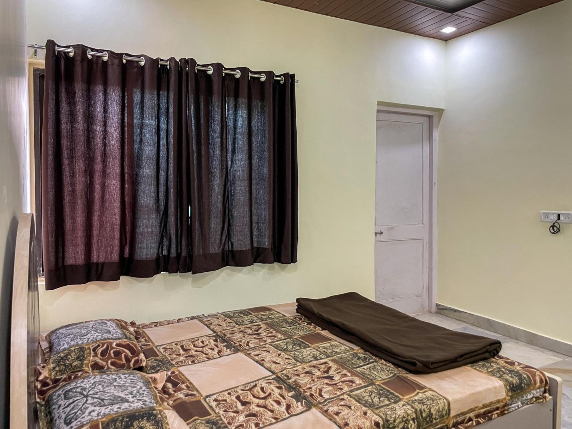 Zars Villa, Lonavala Extérieur photo