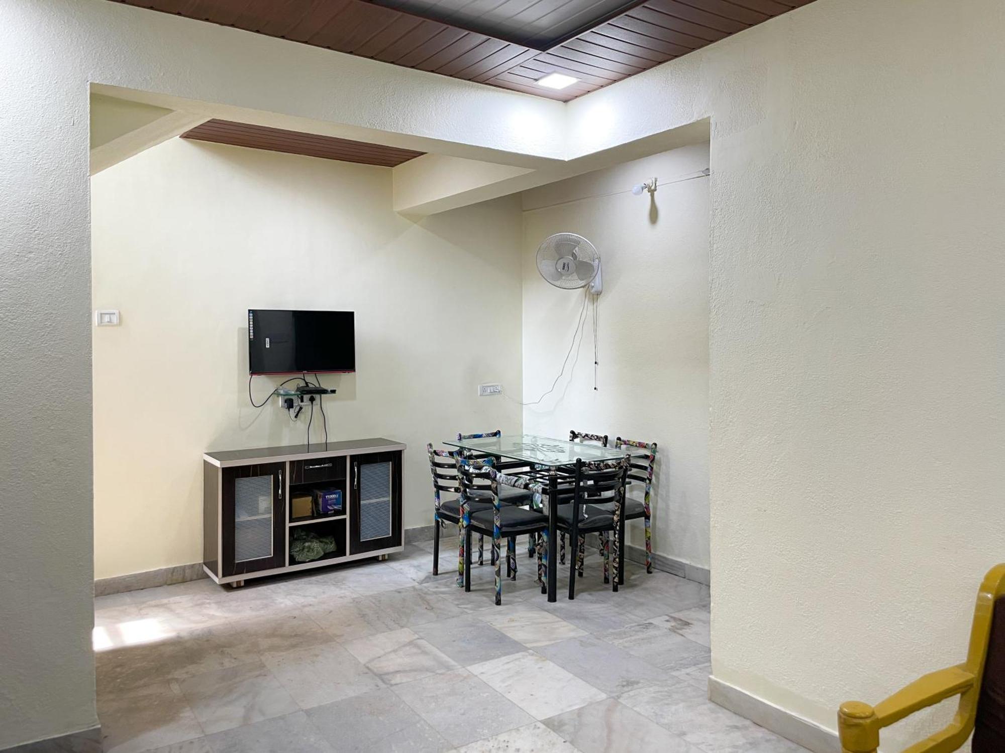 Zars Villa, Lonavala Extérieur photo