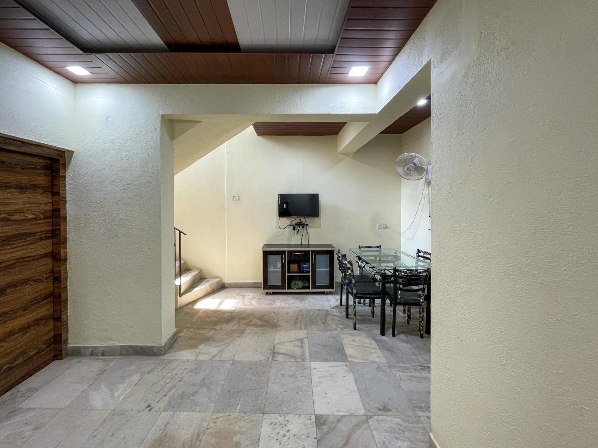 Zars Villa, Lonavala Extérieur photo